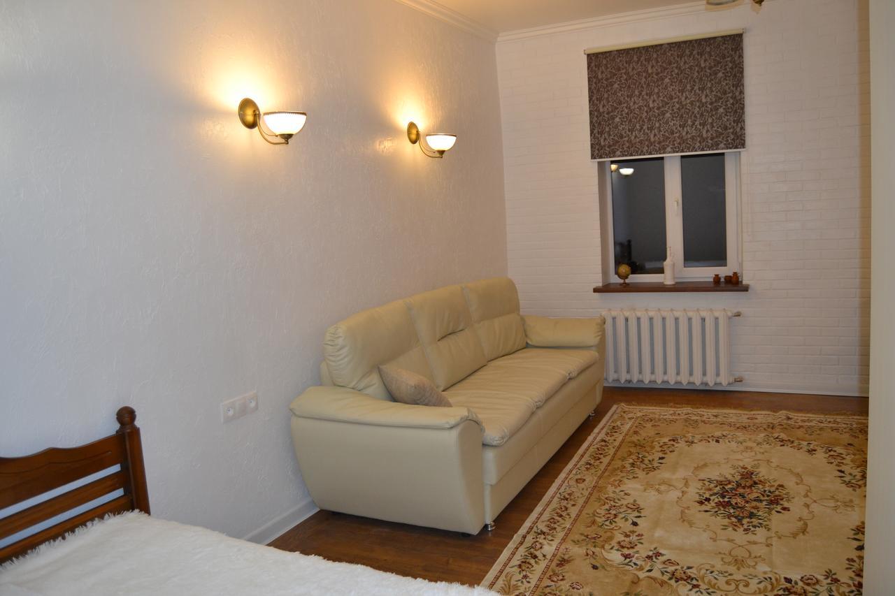 Vladimirskie Apartamenty In Center Of 布雷斯特 外观 照片